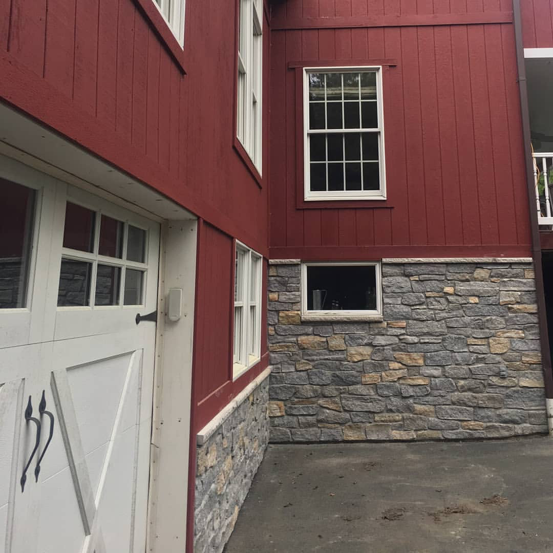 Product Spotlight: New York Blend Thinstone Veneer - Ashlar Siding Installation New York