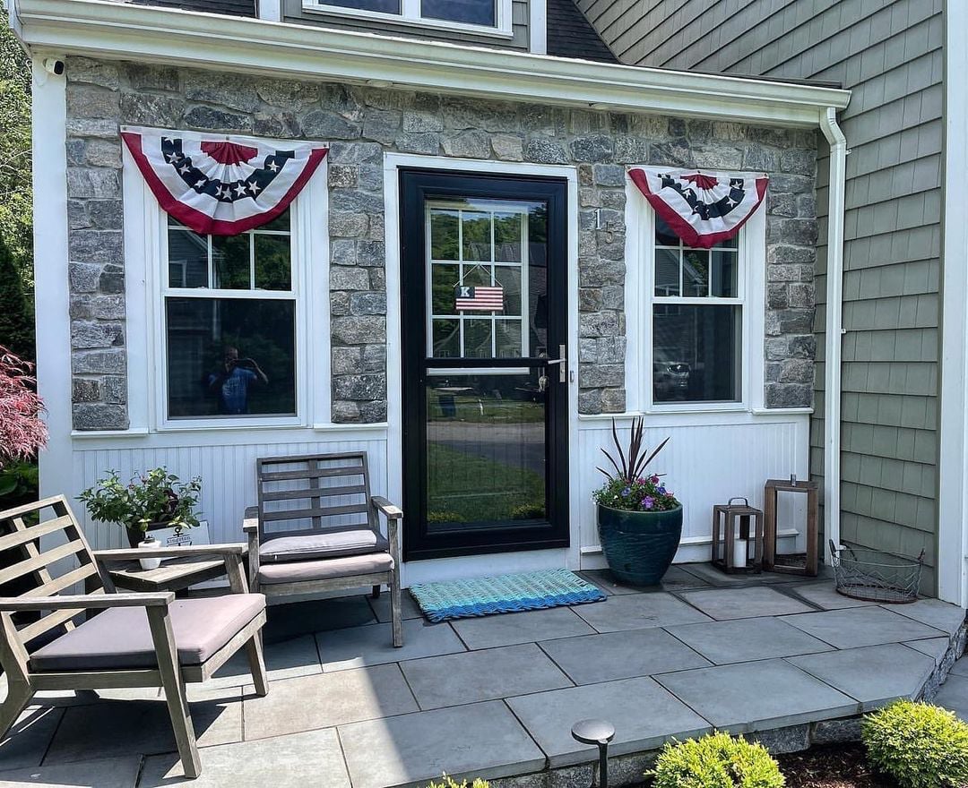 Benefits of Real Stone Siding for Home Design Projects