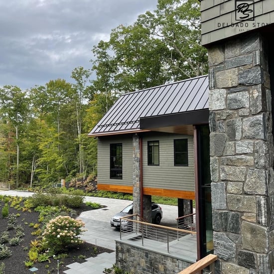 American Mist Natural Thinstone Veneer Exterior Design