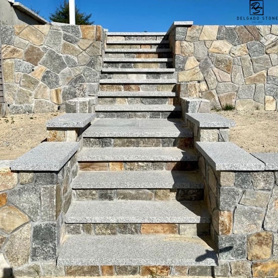 CT Blend Mosaic Stone Wall and Step Risers