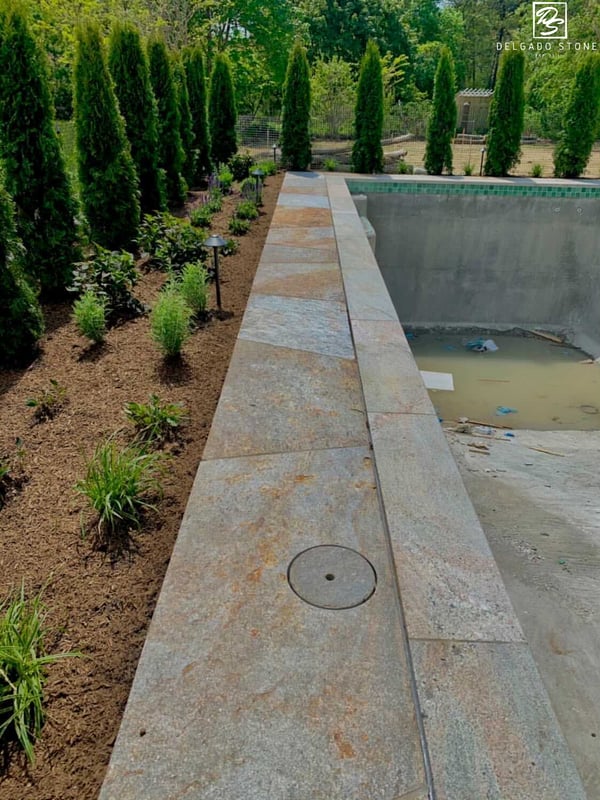 Colonial Tan Flagstone Pool Patio