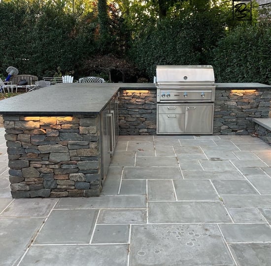 Fieldstone-Dark-Ledge