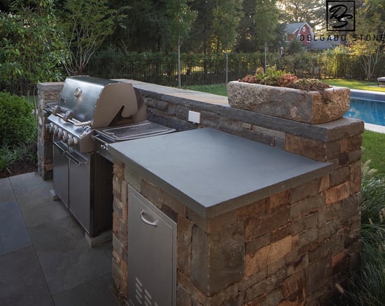 Fieldstone Dark Roughly Squares and Rectangles Outdoor Kitchen