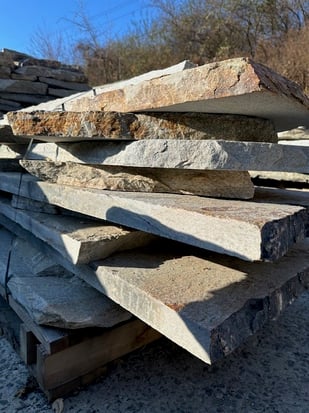 Colonial Tan and Spruce Mountain Sawn Flagstone