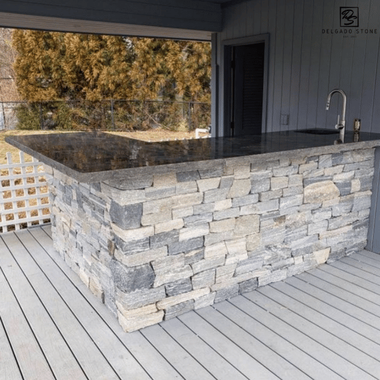 Liberty Hill Ashlar Thinstone Veneer Outdoor Kitchen/Bar 
