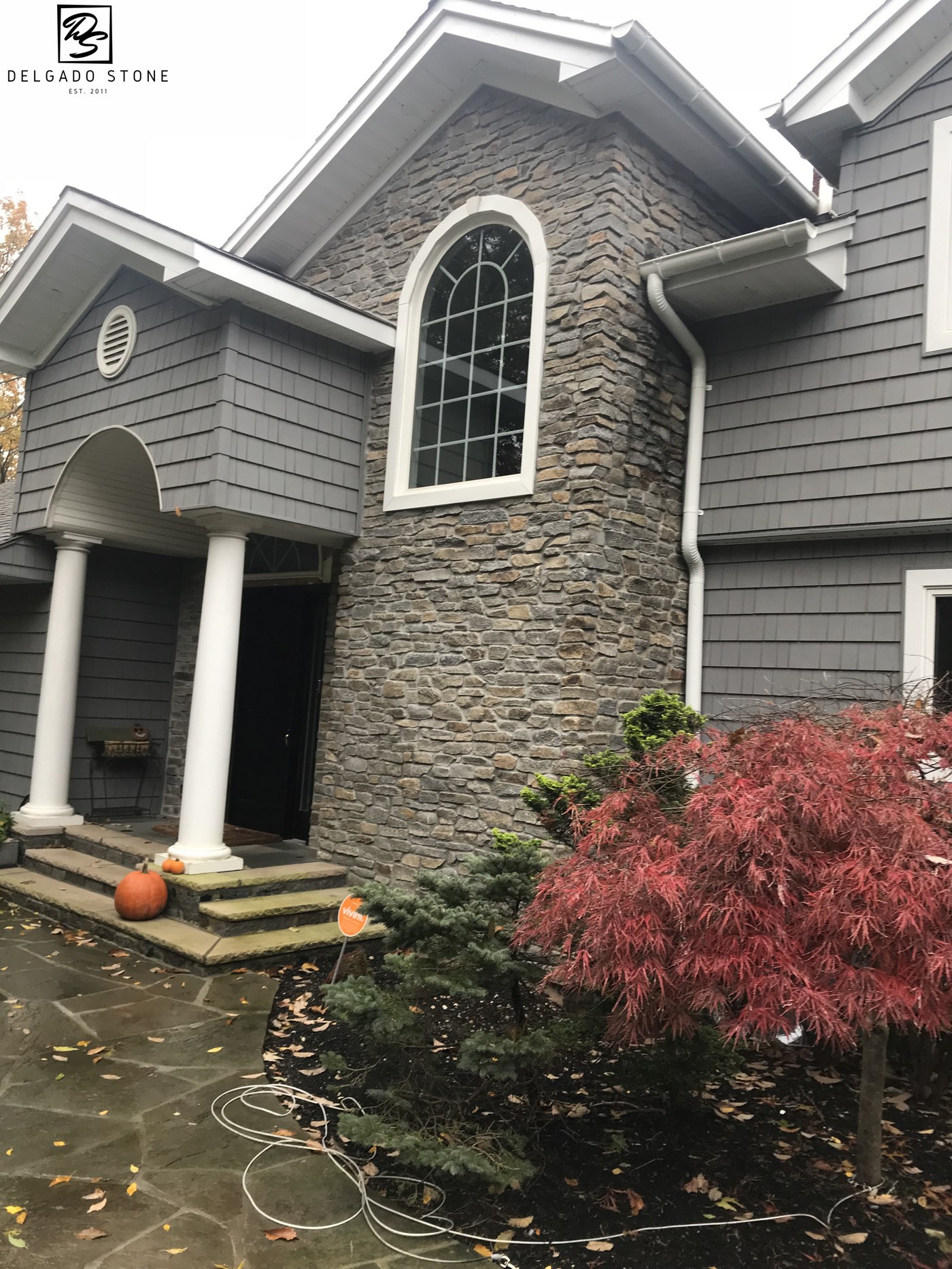 Montauk Blend Ledge stone siding