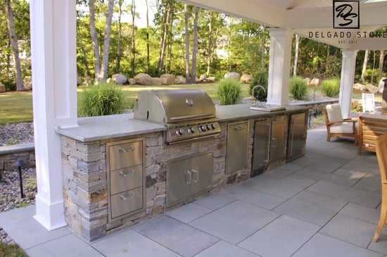 Montauk Blend Ledgestone Outdoor Kitchen
