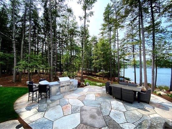 Old New England Wall Sawn Flagstone Patio