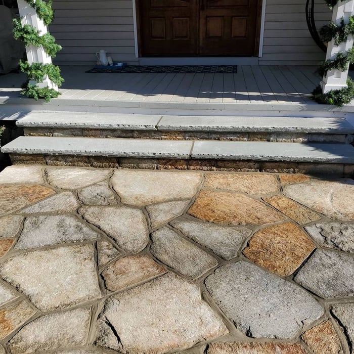 Sterling Tan and Colonial Tan Flagstone